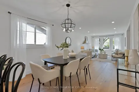 272 Plymouth Trail Newmarket ON L3Y 6G7