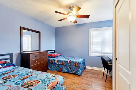 43 Isabella Garden Lane Whitchurch-stouffville ON L4A 0L4