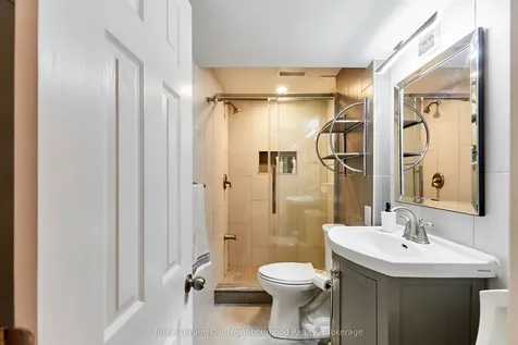 43 Isabella Garden Lane Whitchurch-stouffville ON L4A 0L4