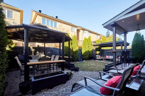 43 Isabella Garden Lane Whitchurch-stouffville ON L4A 0L4