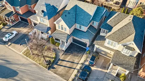 43 Isabella Garden Lane Whitchurch-stouffville ON L4A 0L4