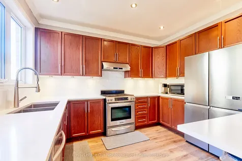 43 Isabella Garden Lane Whitchurch-stouffville ON L4A 0L4