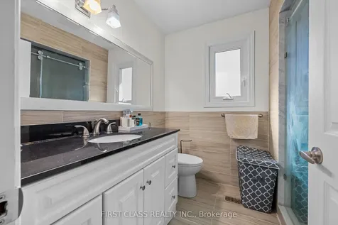 24 Brookland Avenue Aurora ON L4G 3Y4