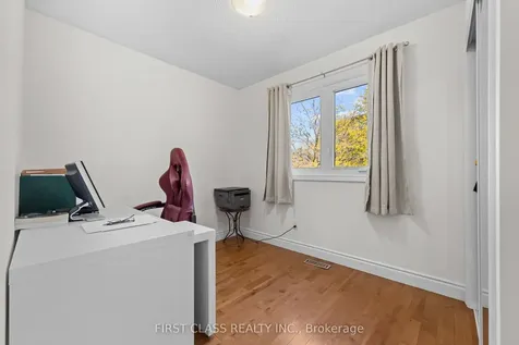 24 Brookland Avenue Aurora ON L4G 3Y4