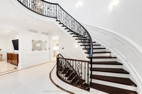 20 Hammok Crescent Markham ON L3T 2W9
