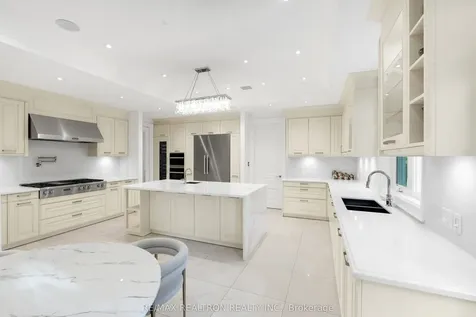 20 Hammok Crescent Markham ON L3T 2W9