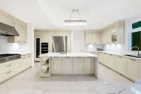 20 Hammok Crescent Markham ON L3T 2W9