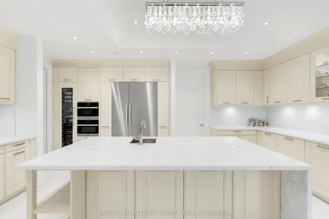 20 Hammok Crescent Markham ON L3T 2W9