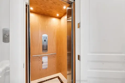 20 Hammok Crescent Markham ON L3T 2W9
