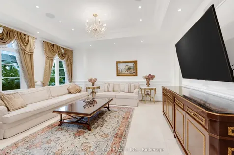 20 Hammok Crescent Markham ON L3T 2W9