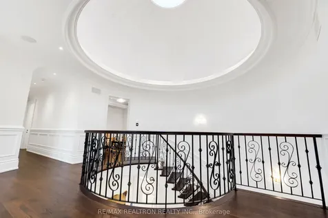 20 Hammok Crescent Markham ON L3T 2W9