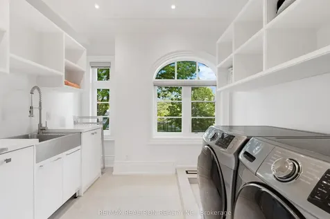 20 Hammok Crescent Markham ON L3T 2W9