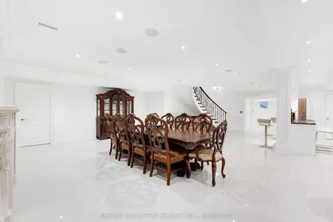 20 Hammok Crescent Markham ON L3T 2W9