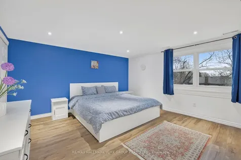 459 Sandford Street Newmarket ON L3Y 4S8