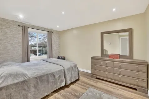 459 Sandford Street Newmarket ON L3Y 4S8