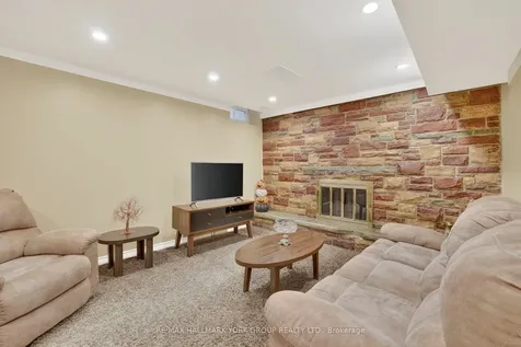 459 Sandford Street Newmarket ON L3Y 4S8