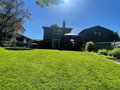 459 Sandford Street Newmarket ON L3Y 4S8