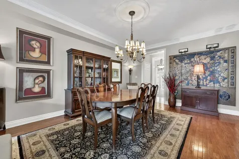428 Terry Carter Crescent Newmarket ON L3Y 9G1