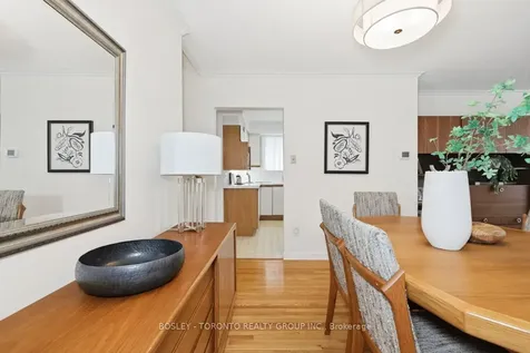 17 Glamis Place Markham ON L3T 3G7