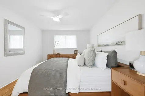 17 Glamis Place Markham ON L3T 3G7