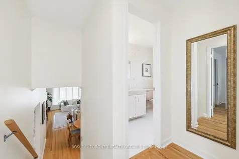 17 Glamis Place Markham ON L3T 3G7