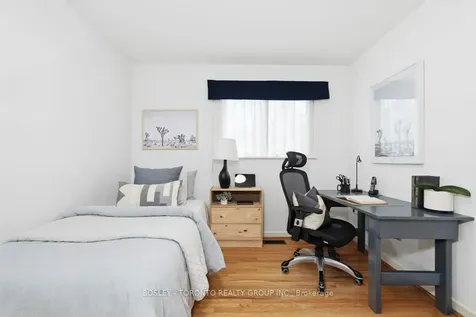 17 Glamis Place Markham ON L3T 3G7