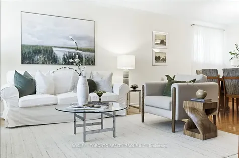 17 Glamis Place Markham ON L3T 3G7
