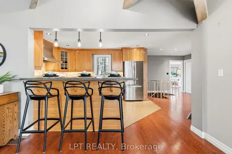 125 Sibbald Crescent Georgina ON L0E 1R0