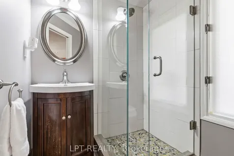 125 Sibbald Crescent Georgina ON L0E 1R0