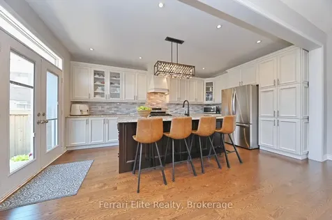 32 Copeland Crescent Innisfil ON L0L 1L0