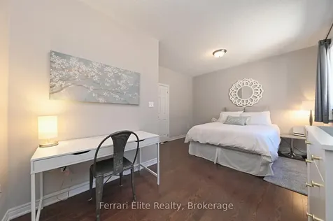 32 Copeland Crescent Innisfil ON L0L 1L0