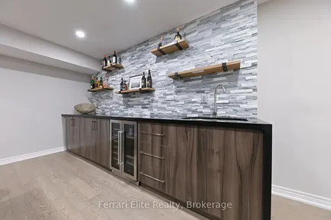 32 Copeland Crescent Innisfil ON L0L 1L0