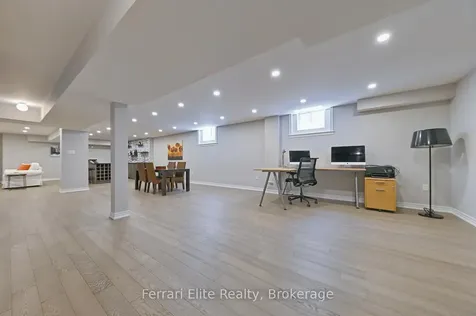32 Copeland Crescent Innisfil ON L0L 1L0