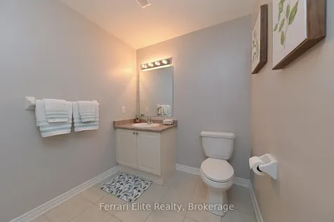 32 Copeland Crescent Innisfil ON L0L 1L0
