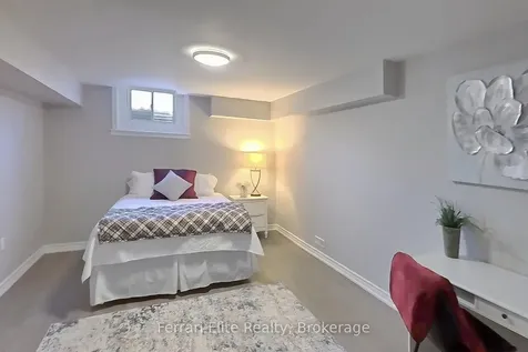 32 Copeland Crescent Innisfil ON L0L 1L0