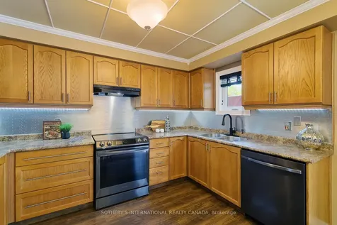 52 Monteith Crescent Vaughan ON L6A 3M9