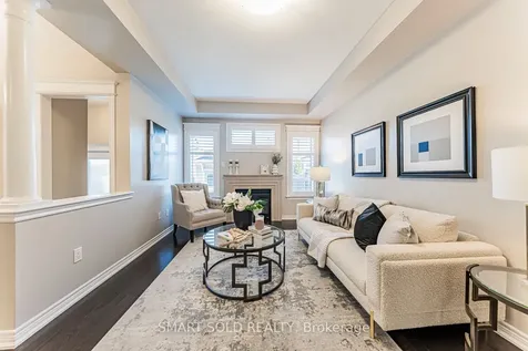22 Mayapple Lane N Richmond Hill ON L4E 1B8