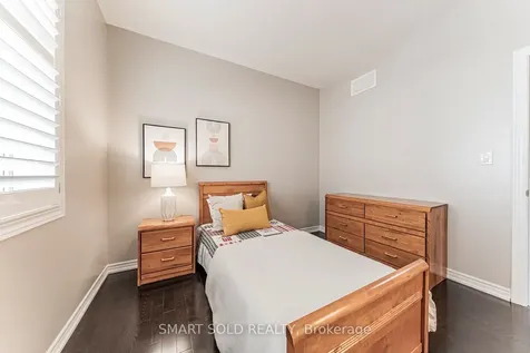 22 Mayapple Lane N Richmond Hill ON L4E 1B8