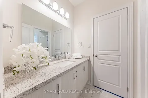 22 Mayapple Lane N Richmond Hill ON L4E 1B8
