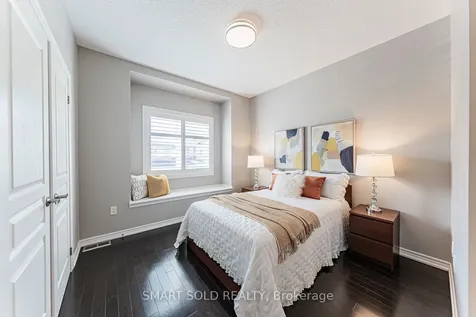22 Mayapple Lane N Richmond Hill ON L4E 1B8