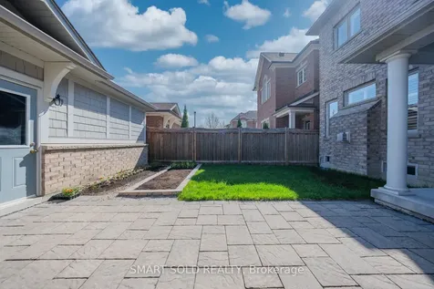 22 Mayapple Lane N Richmond Hill ON L4E 1B8