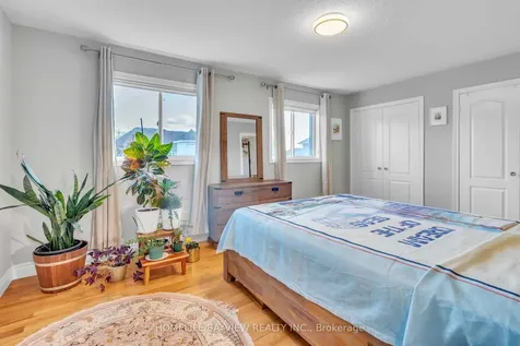 15 Elderbrook Crescent Vaughan ON L4K 5M3