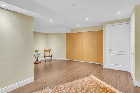 15 Elderbrook Crescent Vaughan ON L4K 5M3