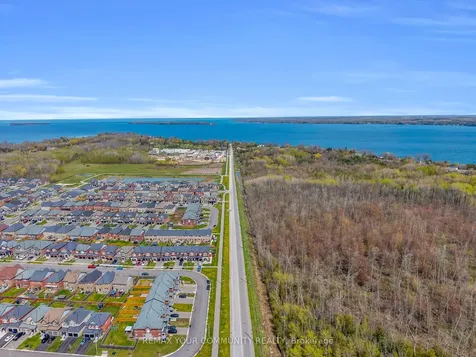 1487 Mcroberts Crescent Innisfil ON L9S 0J9