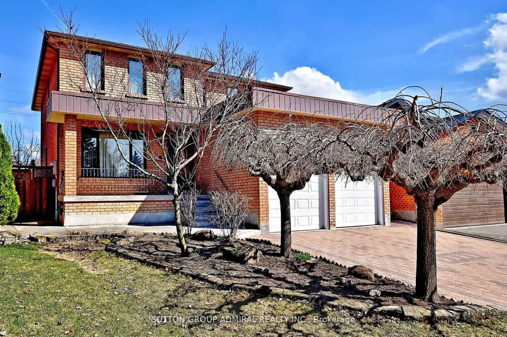 45 Royal Garden Boulevard Vaughan ON L4L 7C4