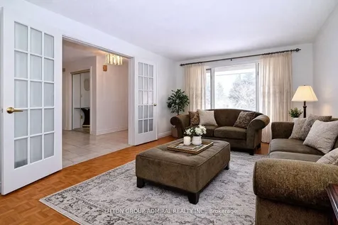 45 Royal Garden Boulevard Vaughan ON L4L 7C4