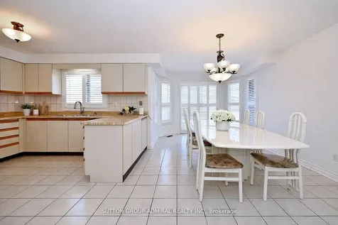 45 Royal Garden Boulevard Vaughan ON L4L 7C4