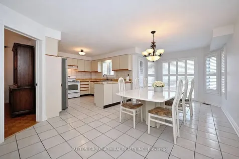 45 Royal Garden Boulevard Vaughan ON L4L 7C4