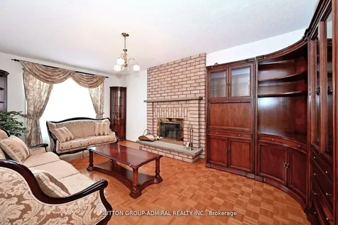 45 Royal Garden Boulevard Vaughan ON L4L 7C4