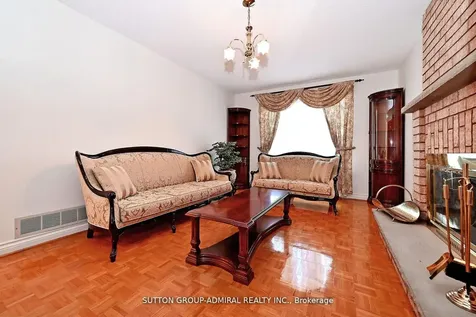 45 Royal Garden Boulevard Vaughan ON L4L 7C4